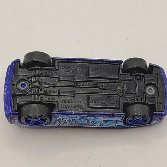 2011 Muscle Tone Graffiti Rides Hot Wheels Car Diecast Blue - Picture 4 of 4